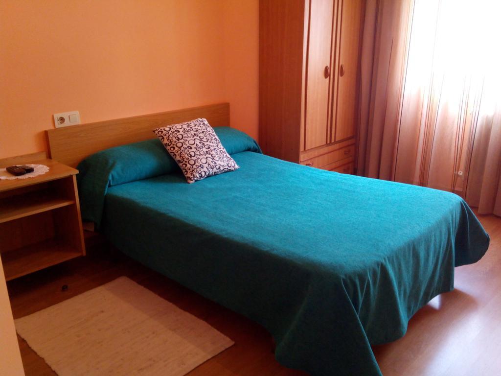 Pension Las Palmeras Lalín Zimmer foto